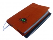 Obal na knihu s pavoukem - oranžový