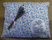 Relaxační pohankový polštář - Blankytně modré kvítky (40x30cm)