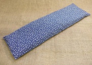 Šíjový relaxační pás - Bílý kvítek na modré (18x60cm)